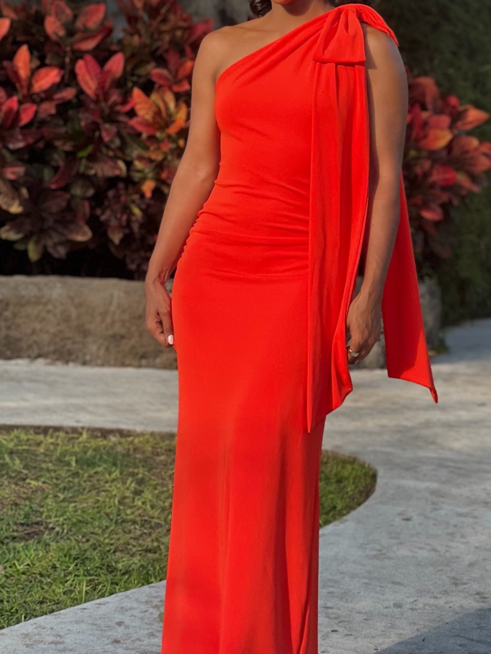 Zara One-Shoulder Red Maxi Dress with Bow Detail - Picture 6 of 10